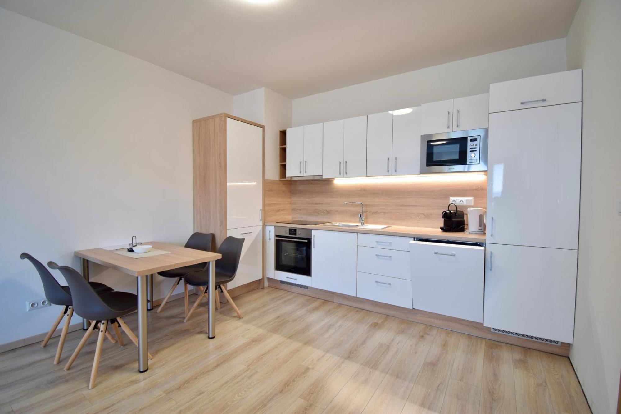 Saratovska Apartment Trencin Ngoại thất bức ảnh