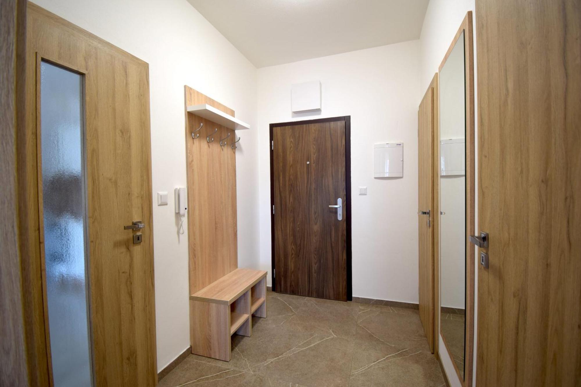 Saratovska Apartment Trencin Ngoại thất bức ảnh
