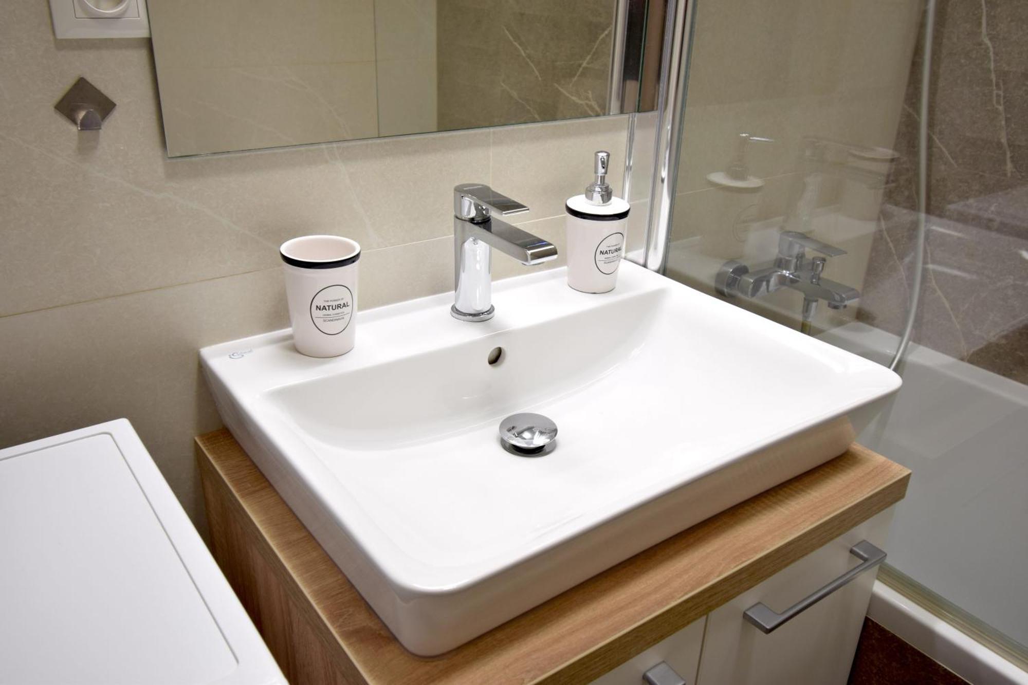 Saratovska Apartment Trencin Ngoại thất bức ảnh